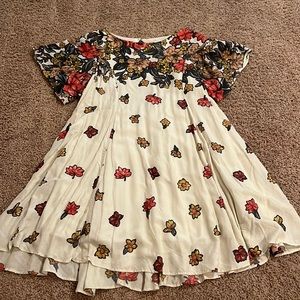 Kimchi Blue babydoll dress with flowy sleeves! Like new condition